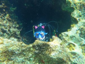 Chapel Dive Site, diving in cyprus, cyprus diving adventures, swim through